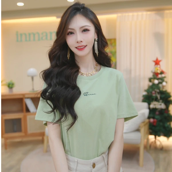 茵曼显瘦舒适圆领舒适logo绣花短袖T恤时尚百搭休闲柔软高能感