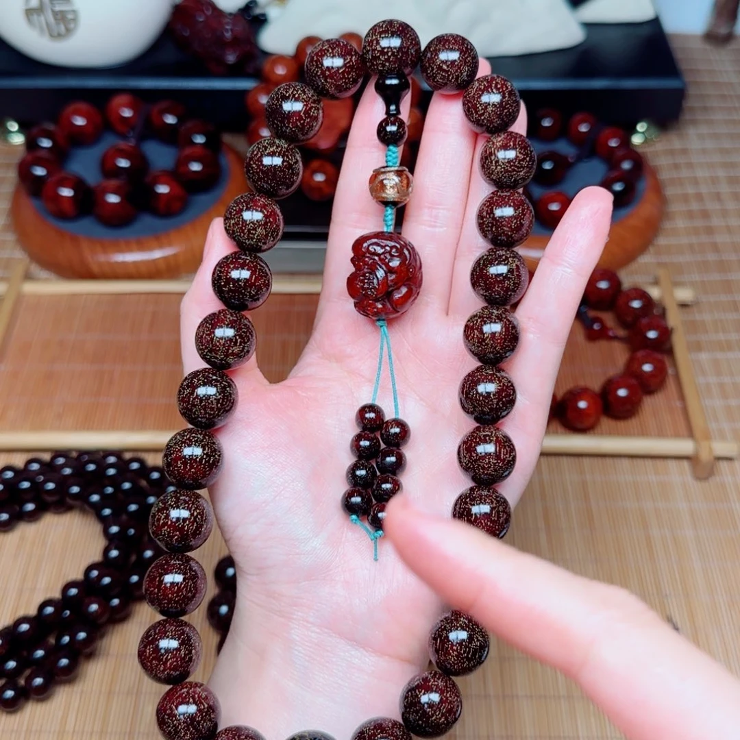 檀香紫檀（小叶紫檀）想1.5手持