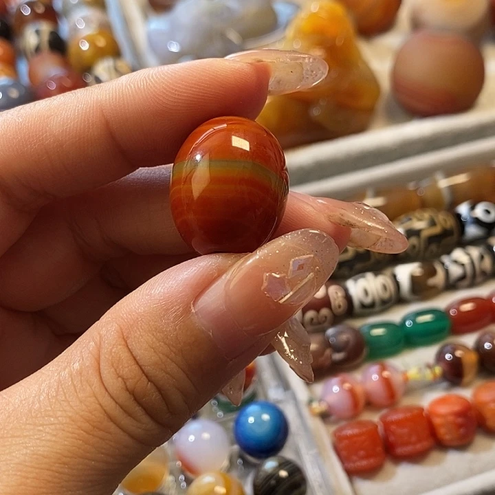 玛瑙/玉髓未镶嵌珠宝半成品18mm缠丝桶珠
