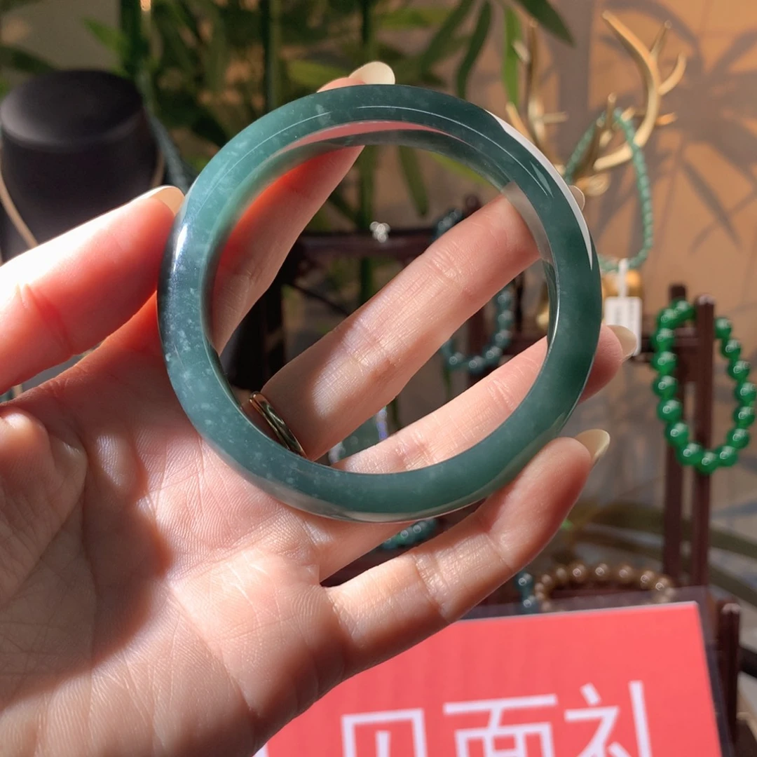 挽****未镶嵌手链翡翠翡翠手镯