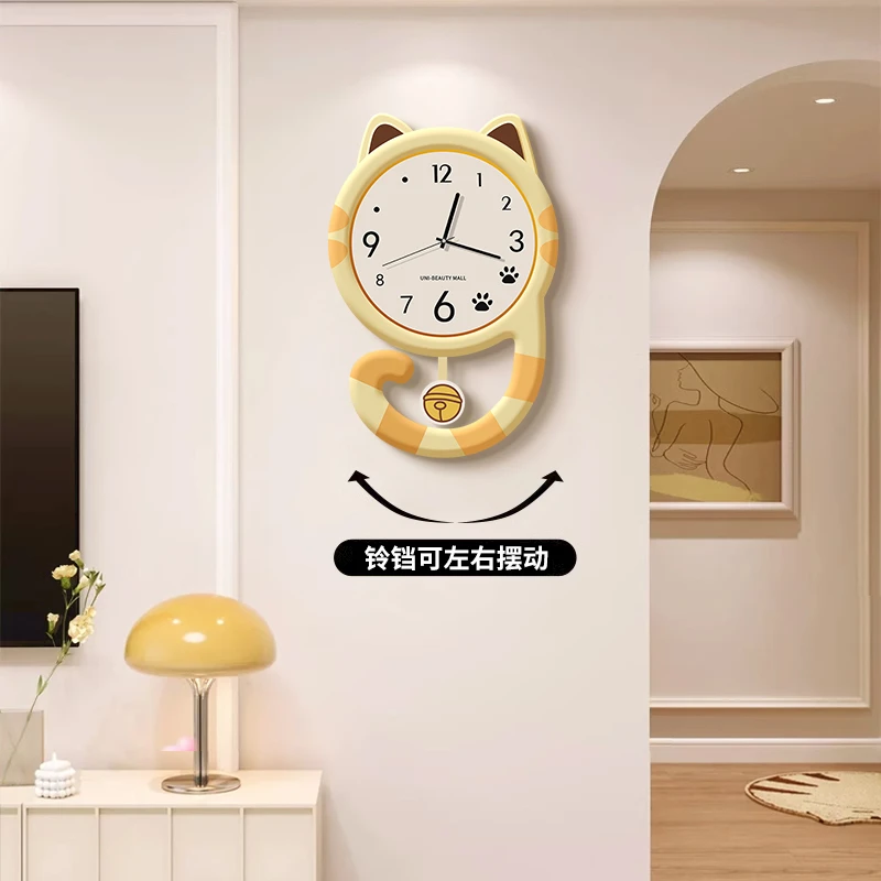 奶油风猫耳朵创意客厅挂钟钟表时钟挂墙2025新款高级感家用时钟