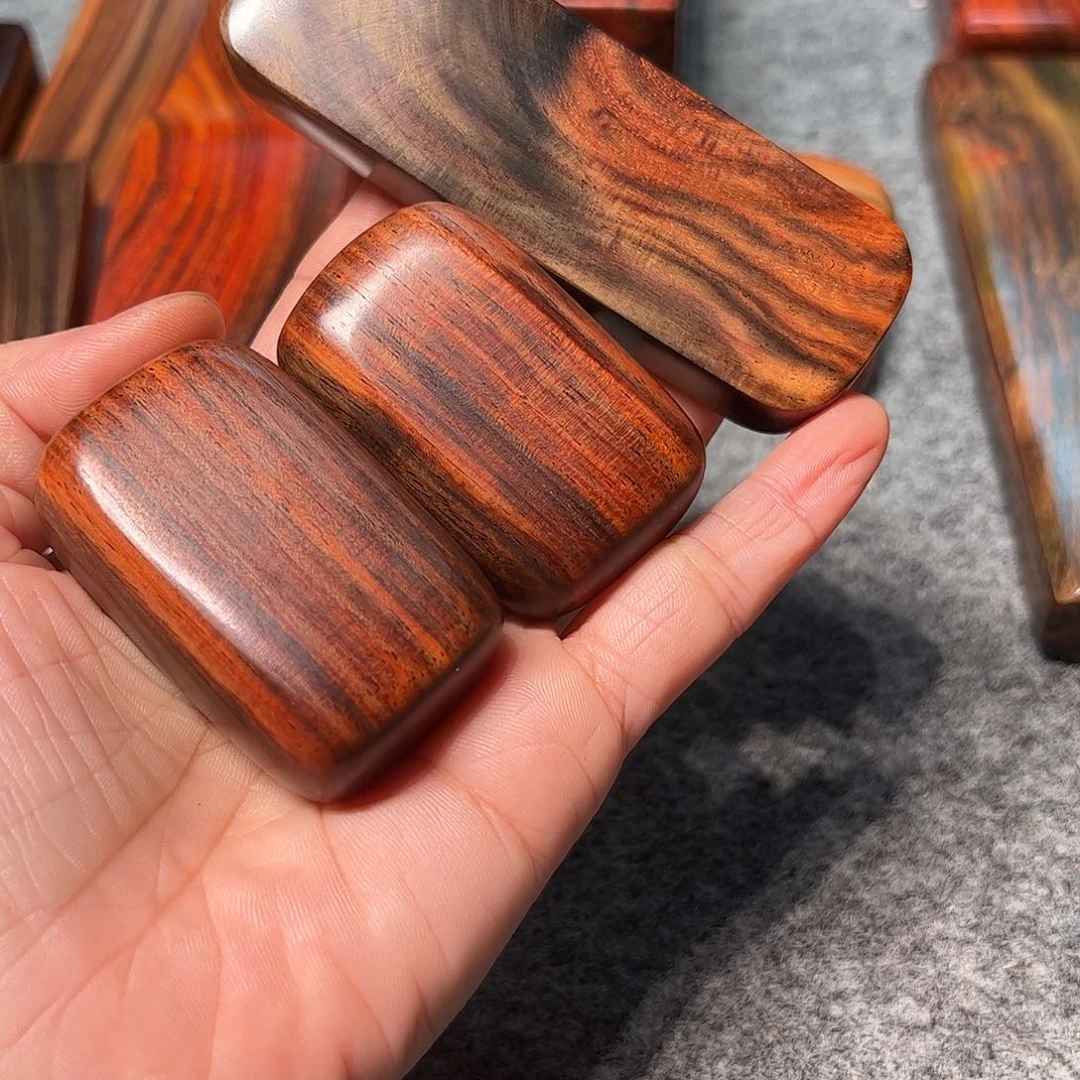 m***⑧交趾黄檀（大红酸枝）