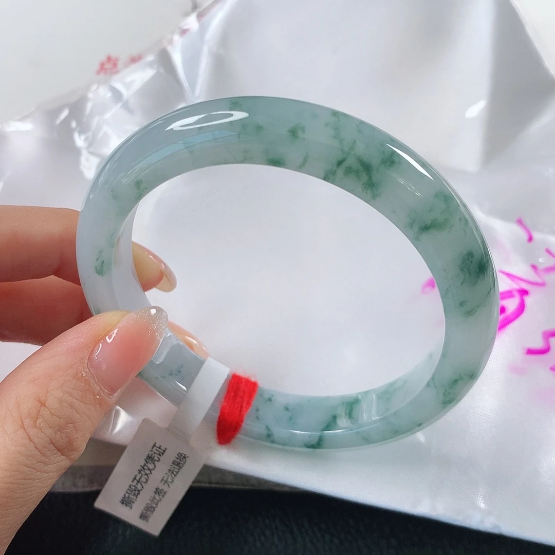 翡翠手镯未镶嵌 正圈 需包容①③⑧捡漏