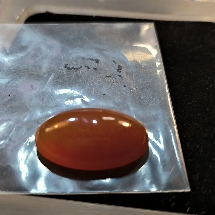 苍***龙未镶嵌戒面石英岩玉