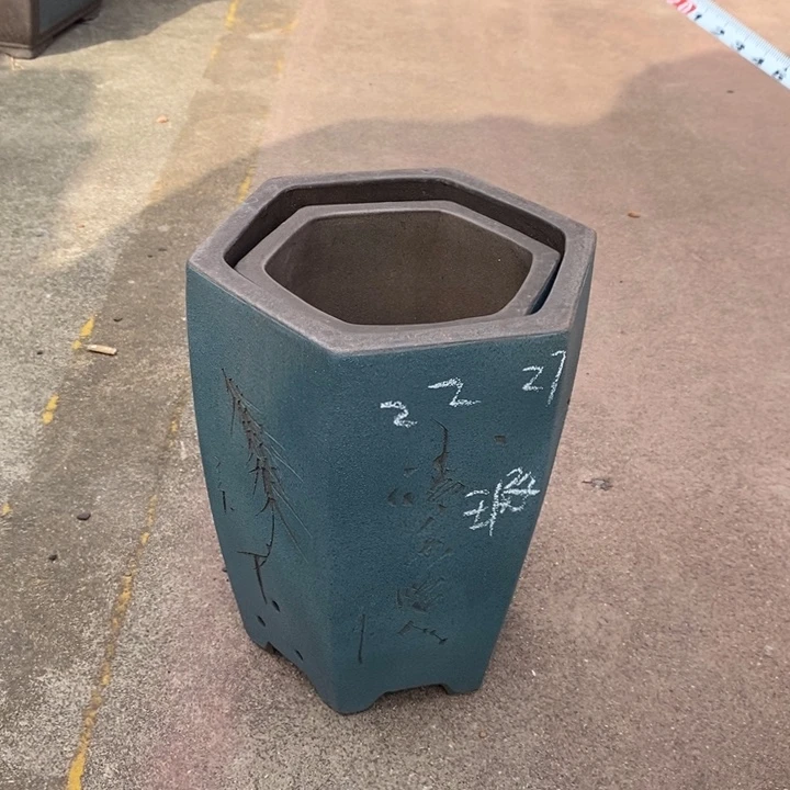 紫砂花盆我们就像两面