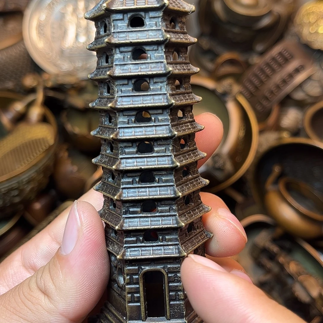 精美铜器工艺品等