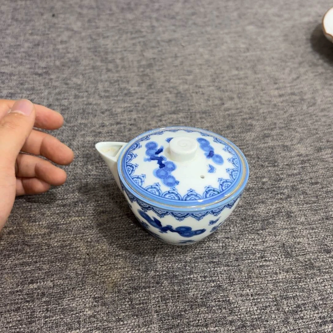瓷片非常好看的花瓶