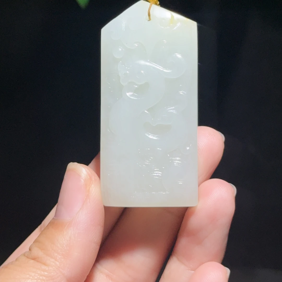 新疆子料府上有龙～38克