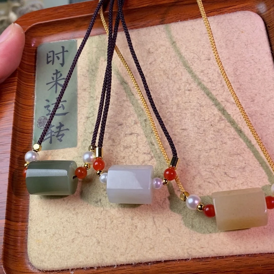 和田玉未镶嵌颈饰单个