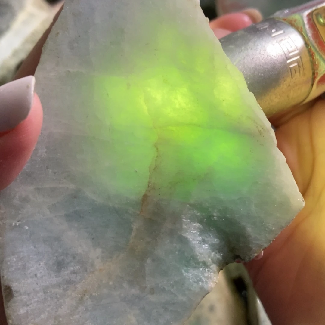 翡翠未镶嵌挂件天然翡翠