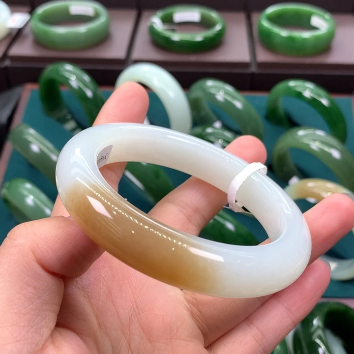 未镶嵌手镯和田玉（糖玉）?****收60