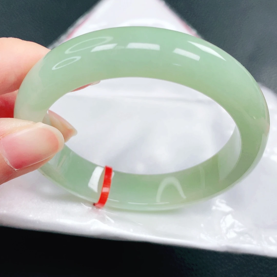 翡翠未镶嵌手镯53圈