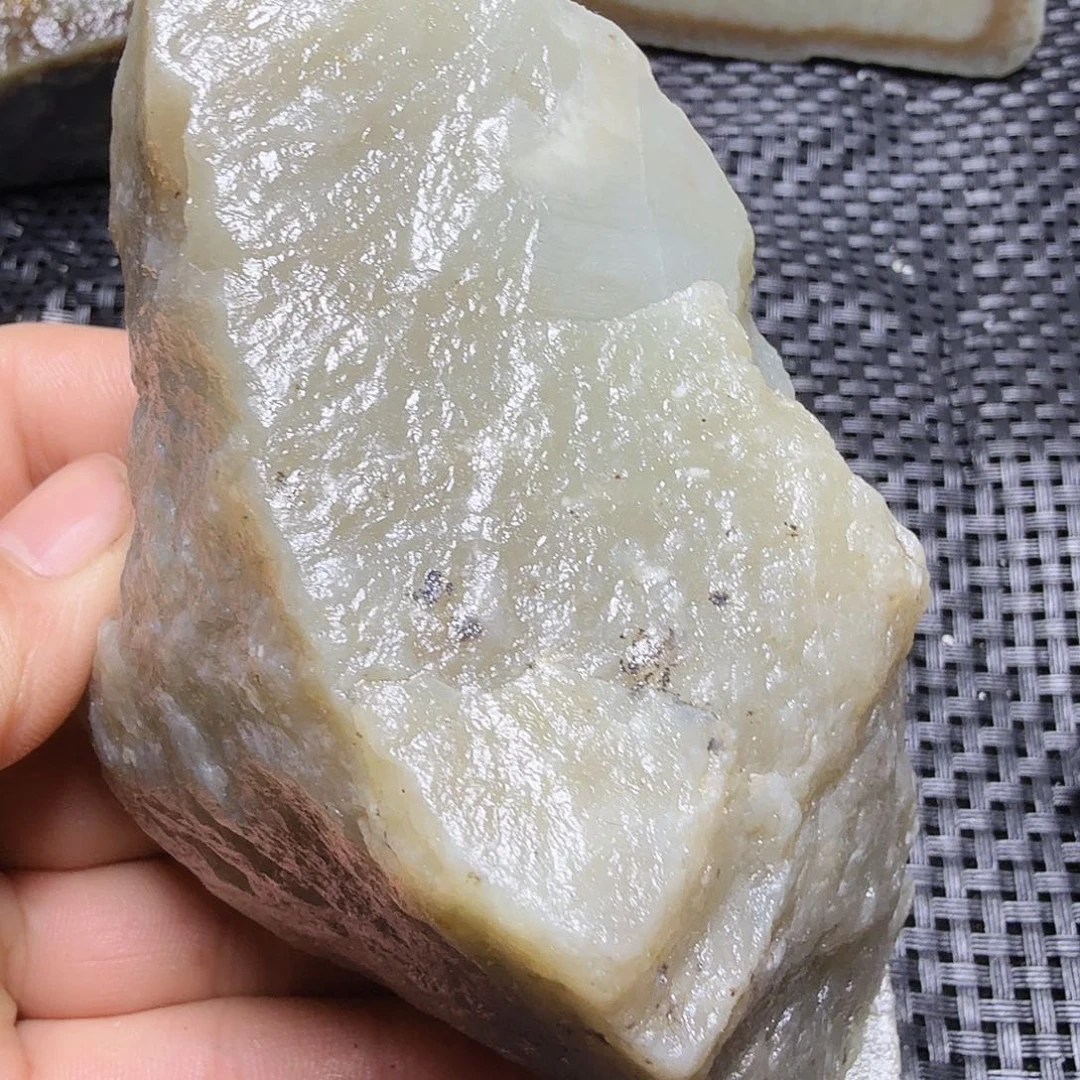 和田玉（糖玉）未镶嵌珠宝半成品