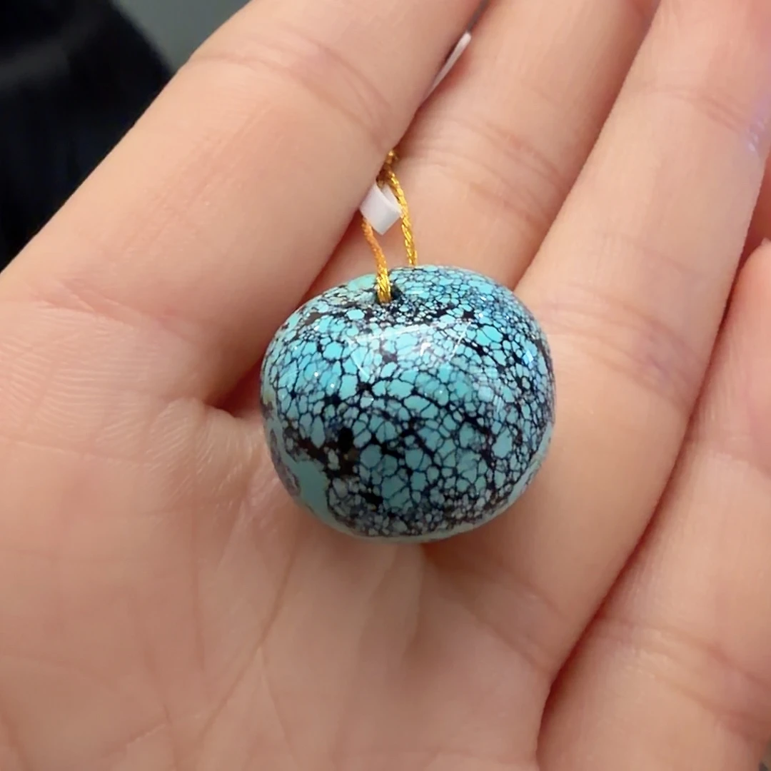 绿松石未镶嵌颈饰