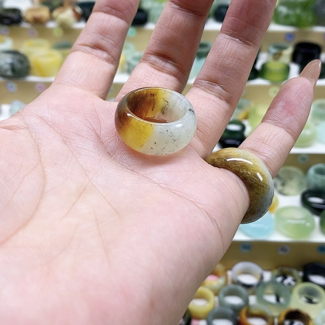 岫玉戒指未镶嵌宇****士