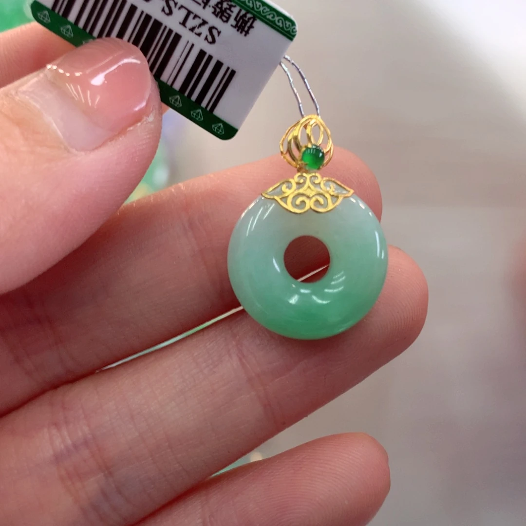 翡翠吊坠(不含链)18K金镶嵌