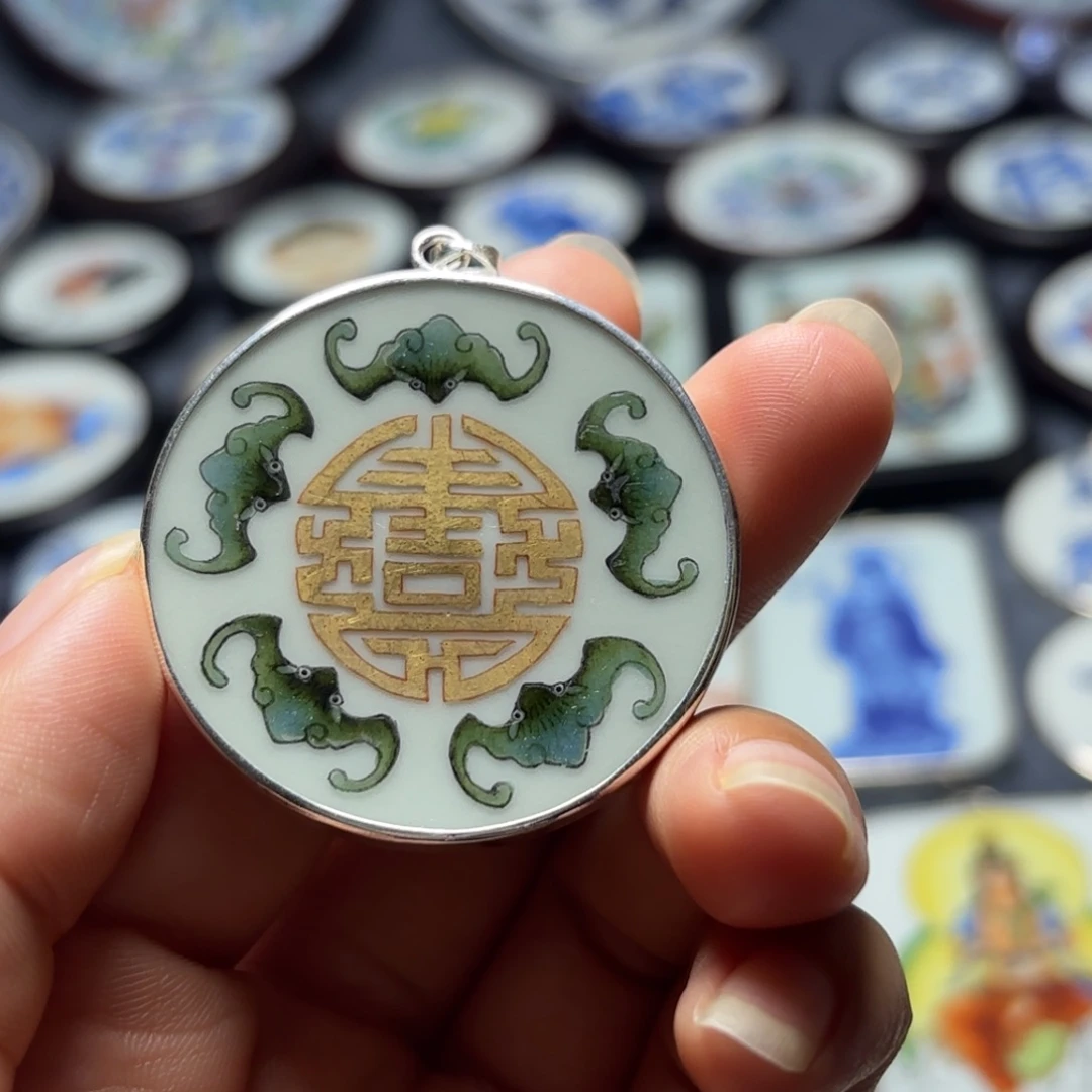 侠***客瓷片五福挂件一个