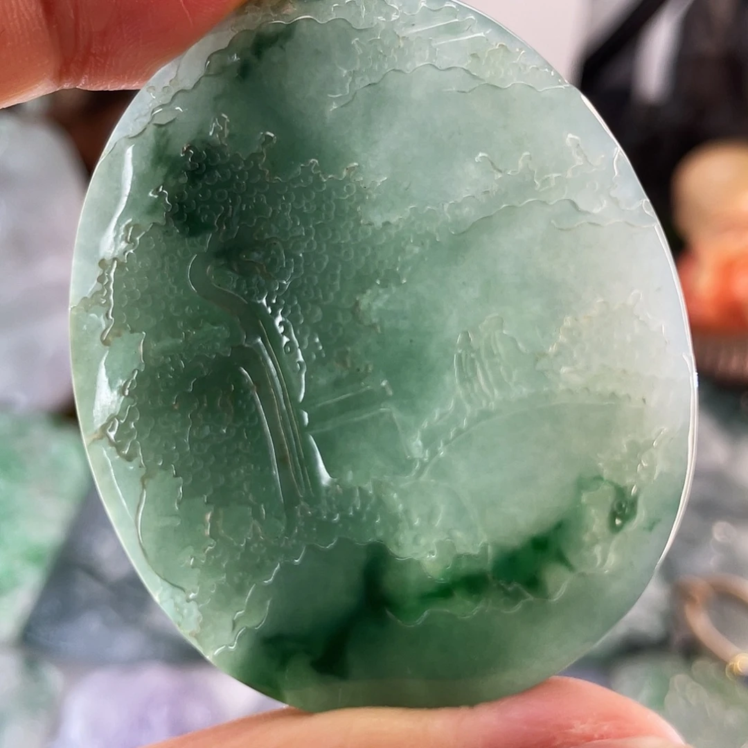 翡翠未镶嵌颈饰山水牌