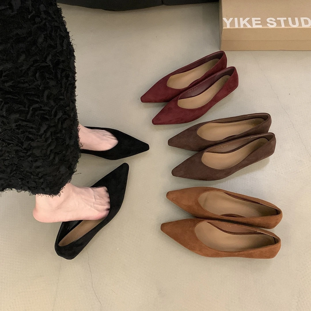 新款2025春秋季女士复古一脚蹬低跟浅口尖头通勤鞋气质绒面单鞋