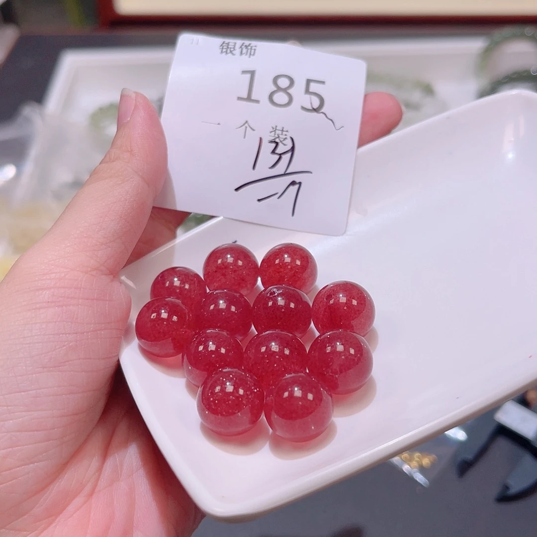 未镶嵌珠宝半成品水晶185 。
