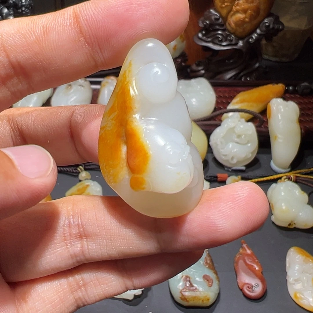 颈饰未镶嵌和田玉（子料）@****界
