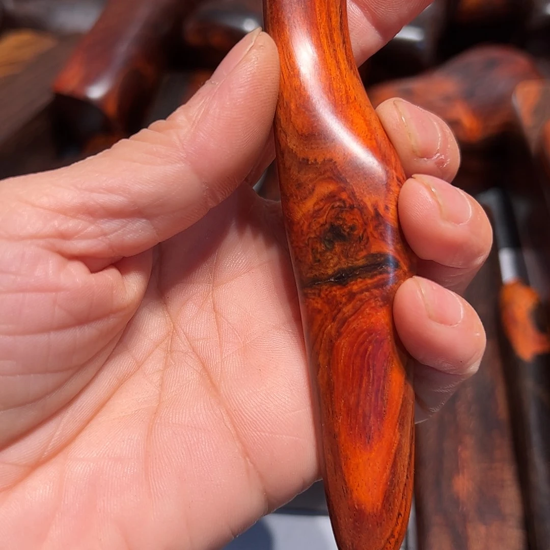 交趾黄檀（大红酸枝）紫*