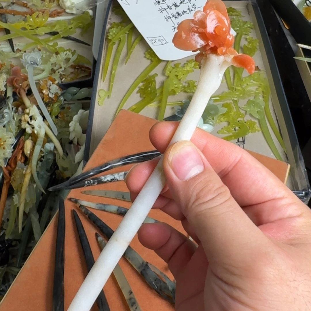 蛇纹石玉未镶嵌发饰