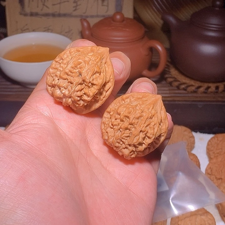 贪***s文玩核桃手把件苍山马蹄