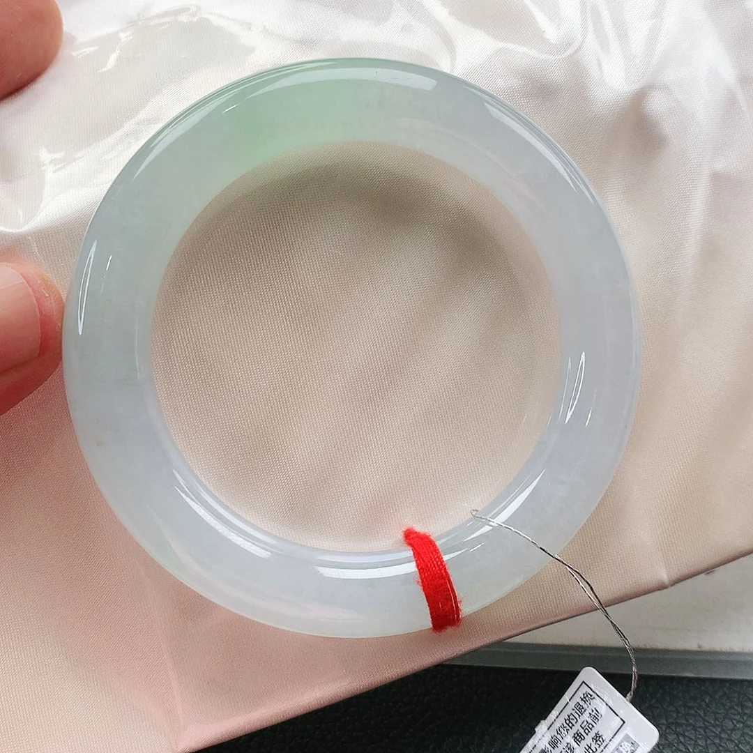 未镶嵌手镯翡翠天然翡翠手镯