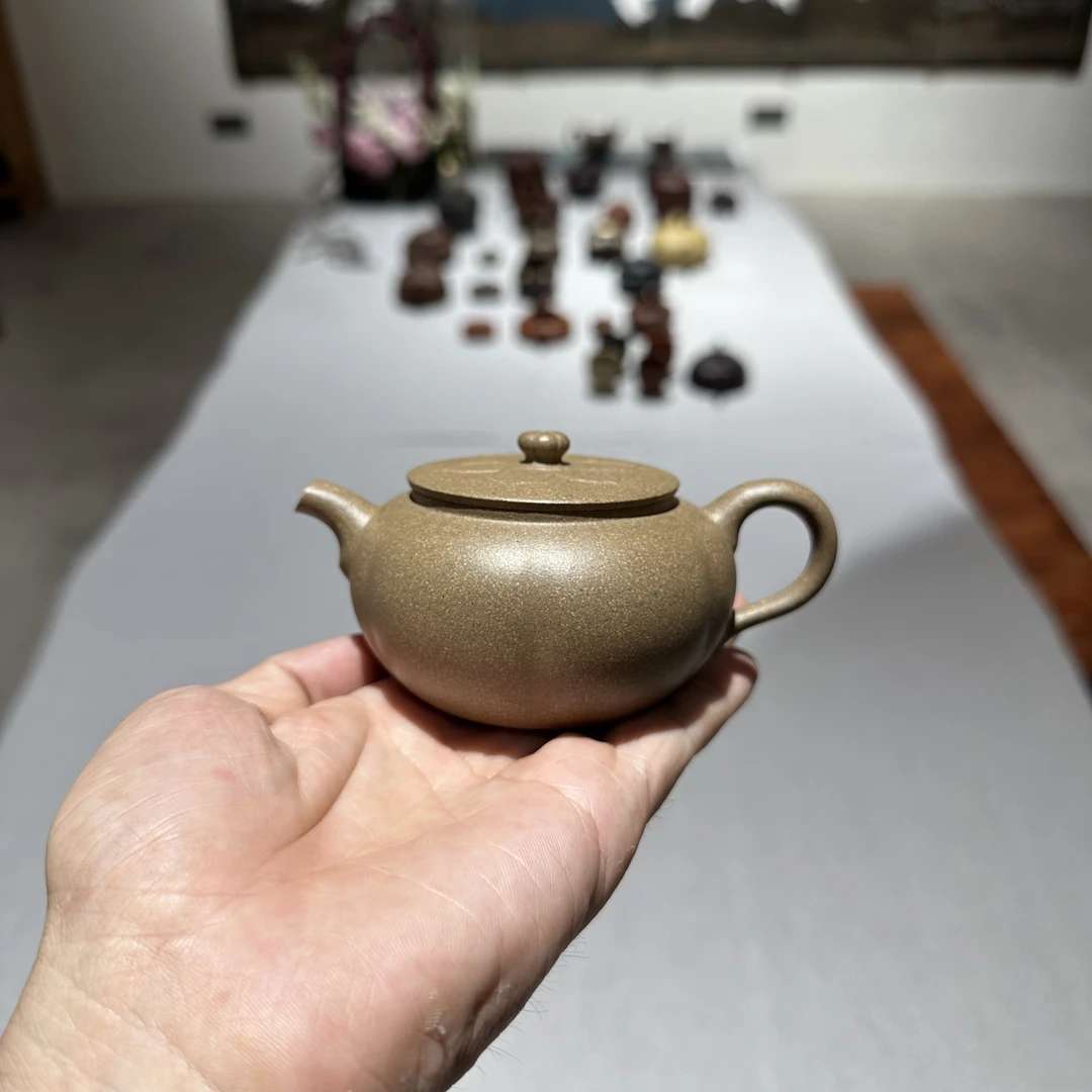 樊莲壶 约150cc 原矿紫砂 黄龙山老青段泥 半手工宜兴紫砂壶 筋纹