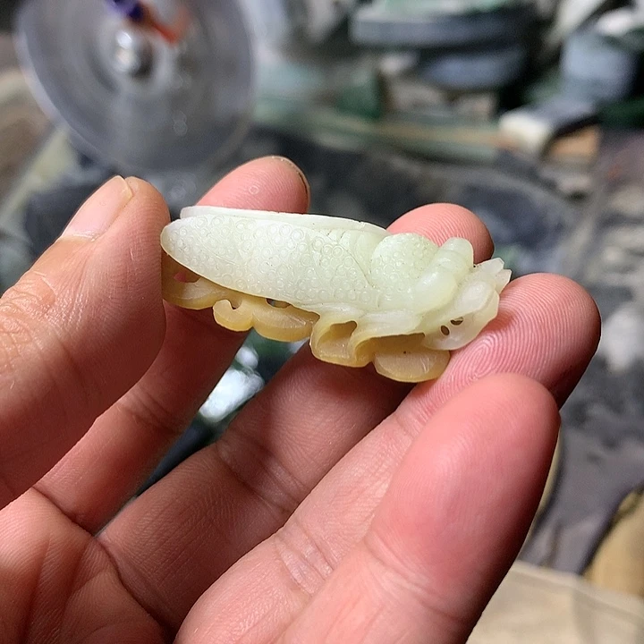 颈饰未镶嵌和田玉（糖玉）