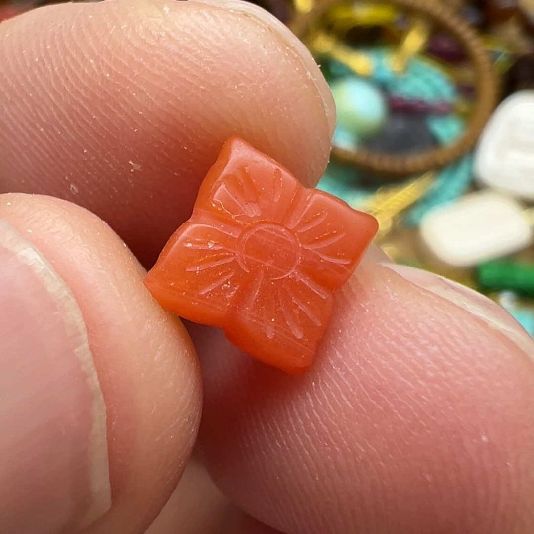 南红玛瑙颈饰未镶嵌