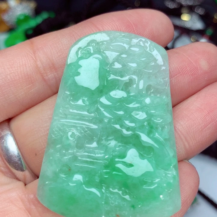 翡翠吊坠(不含链)未镶嵌