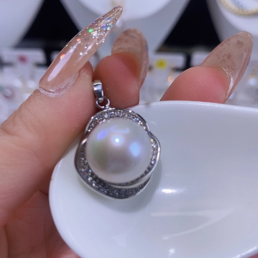 淡水珍珠颈饰合金