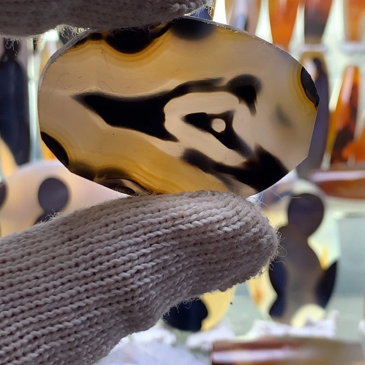 未镶嵌颈饰玛瑙/玉髓180