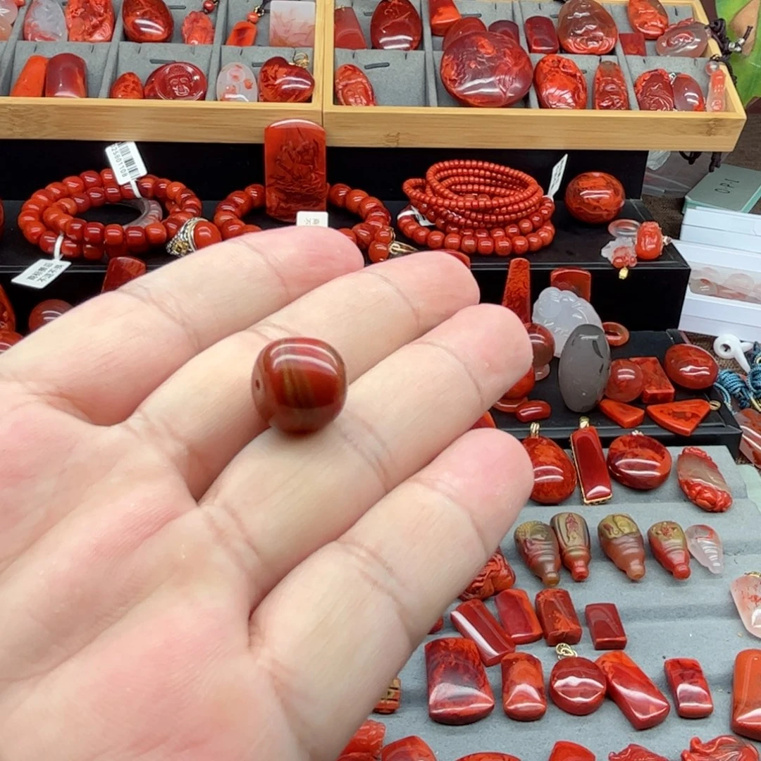 南红玛瑙手串未镶嵌