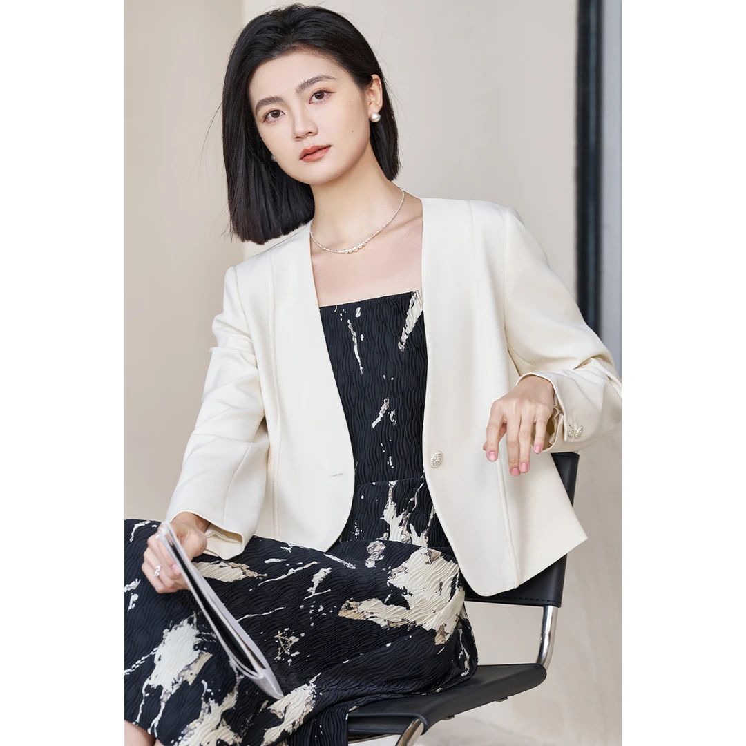 米思阳春季新款高级感通勤小西装短款休闲外套女上衣5R25AW5493