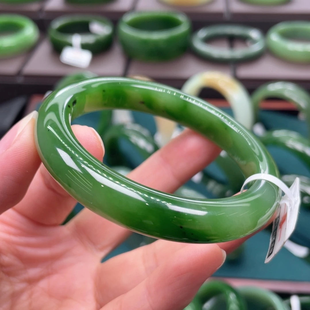 和田玉（碧玉）未镶嵌手镯5556