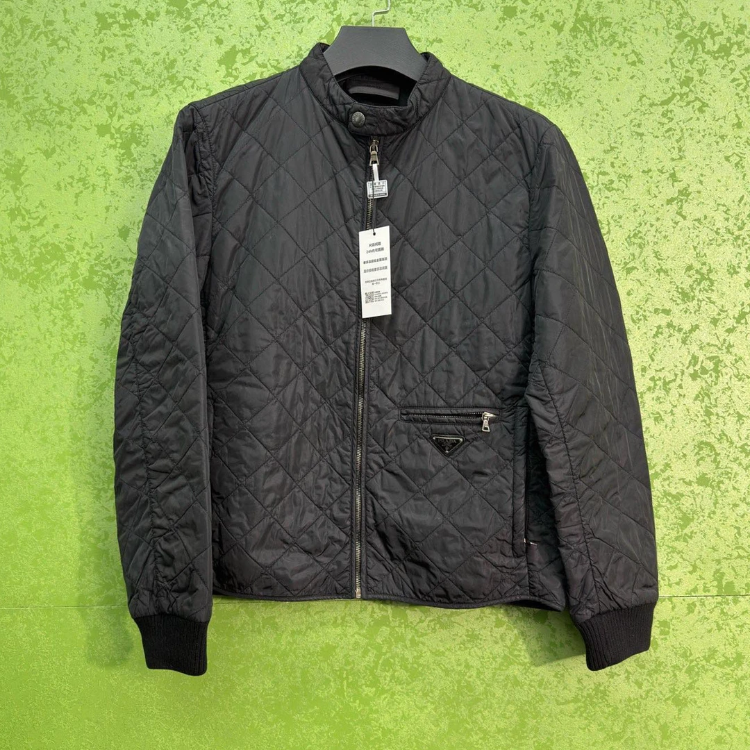 99新 Prada/普拉达 菱格纹三角标棉服夹克/50/工价26800/98新