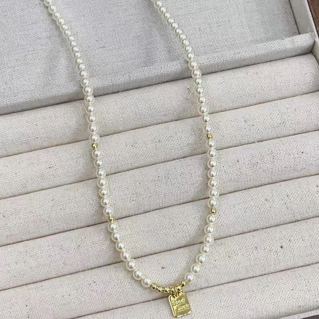 铜合金项链 欧比雅比项链时尚轻奢小众设计款施家珠lucky字母方牌