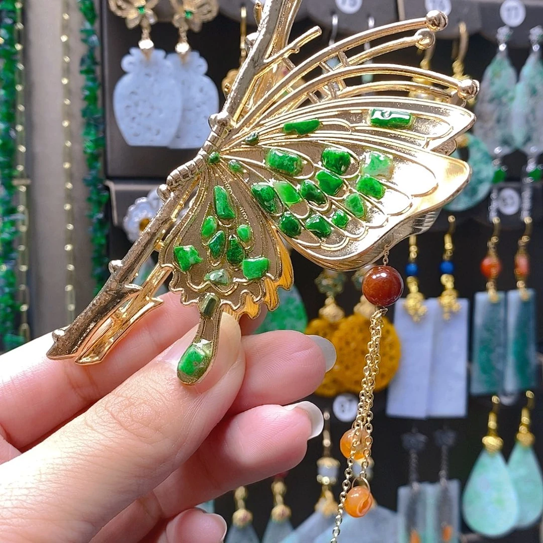 未镶嵌翡翠耳饰翡翠