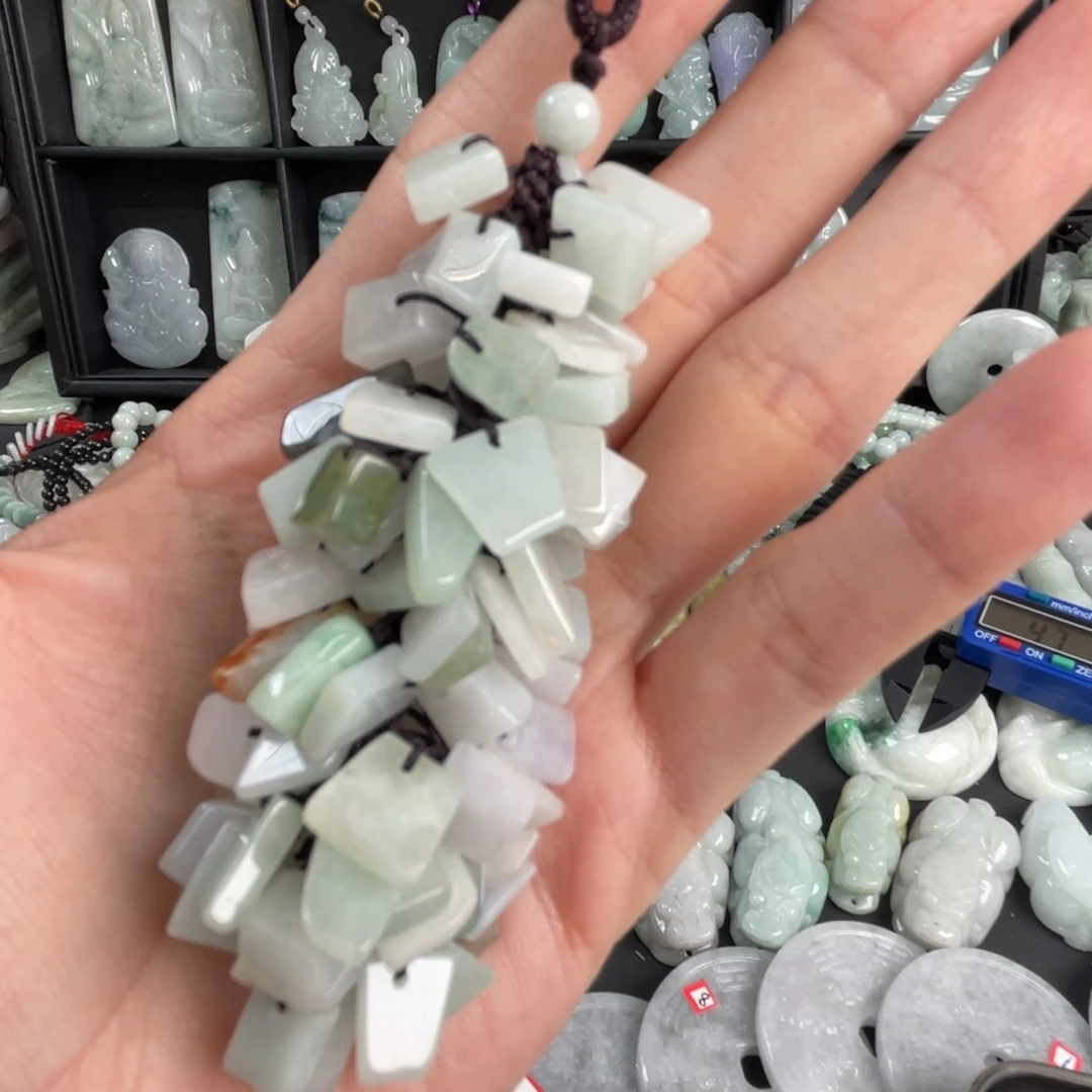翡翠未镶嵌吊坠(不含链)汽车挂件