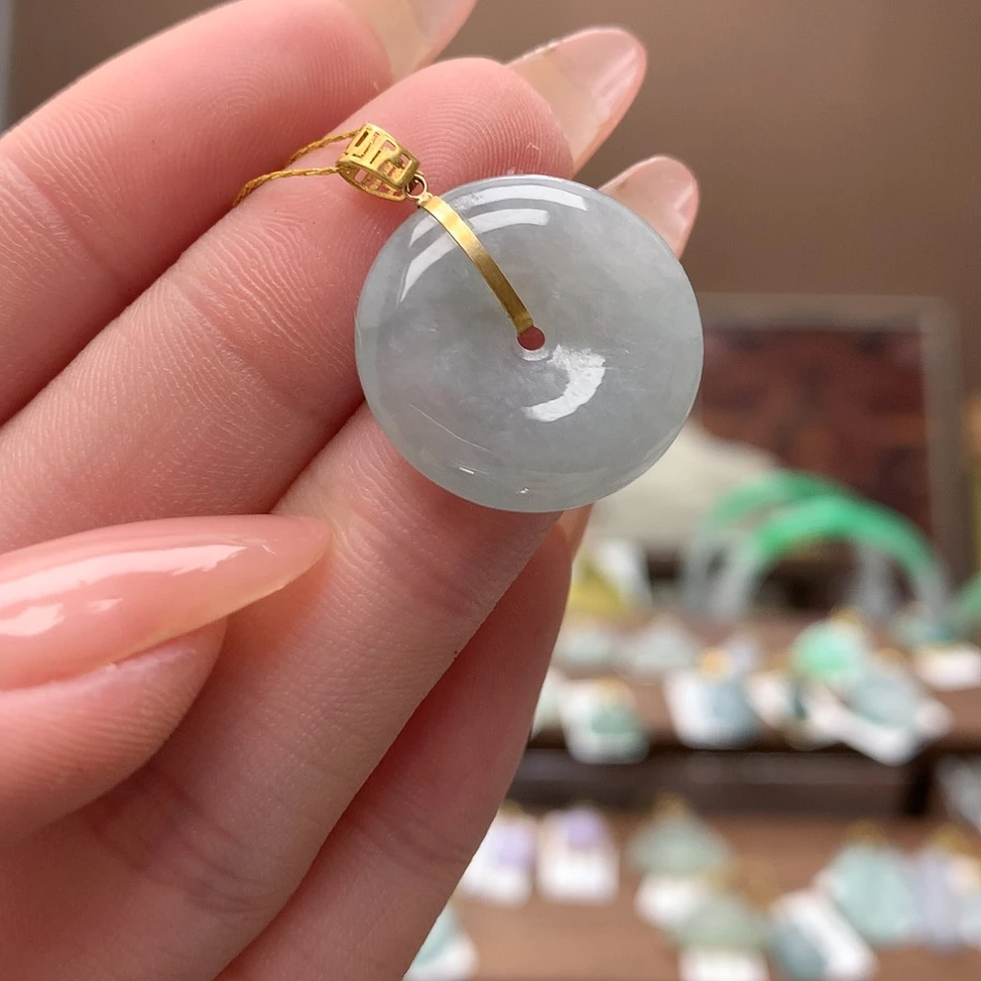 翡翠吊坠(不含链)18K金镶嵌