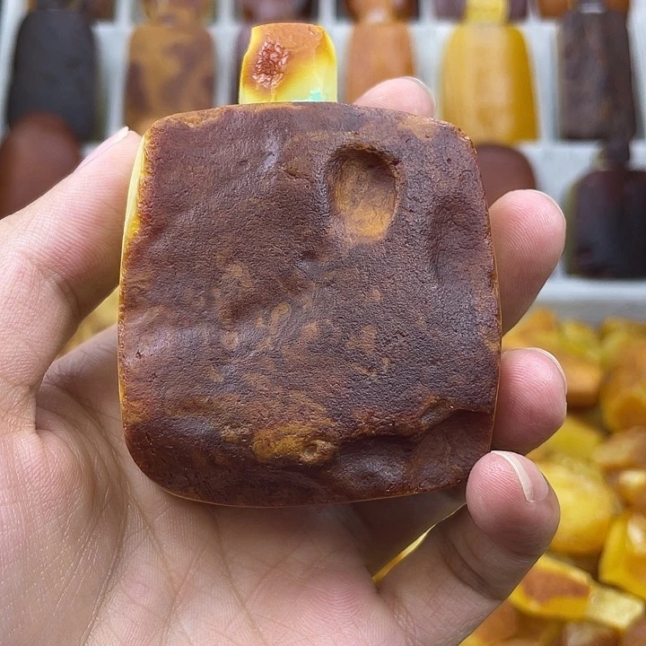 孟***栋定制蜜蜡未镶嵌老型