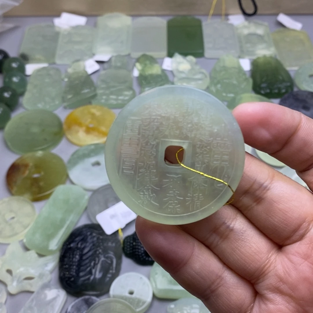 蛇纹石玉颈饰未镶嵌用****6