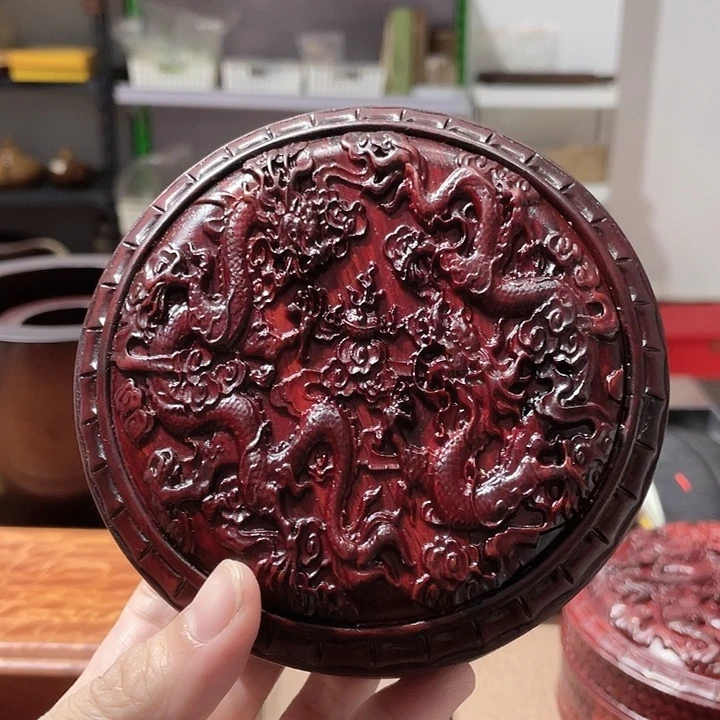 红酸枝木类家具花枝双龙戏珠盒子