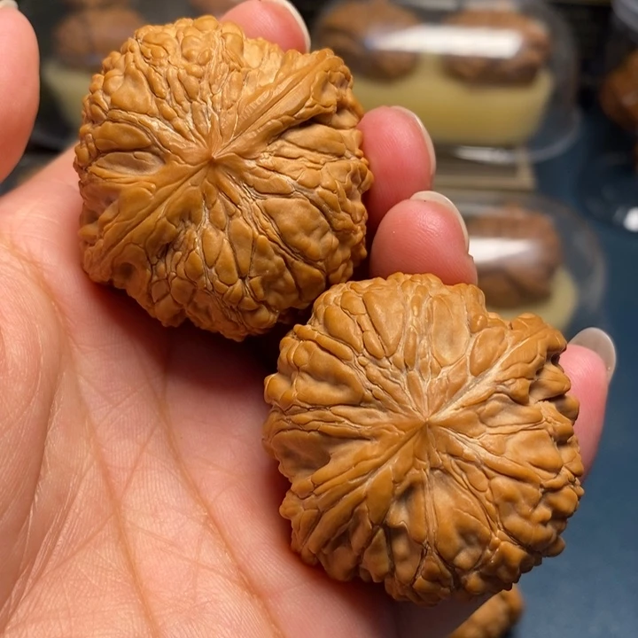 【闪购商品】文玩核桃把件和尚头