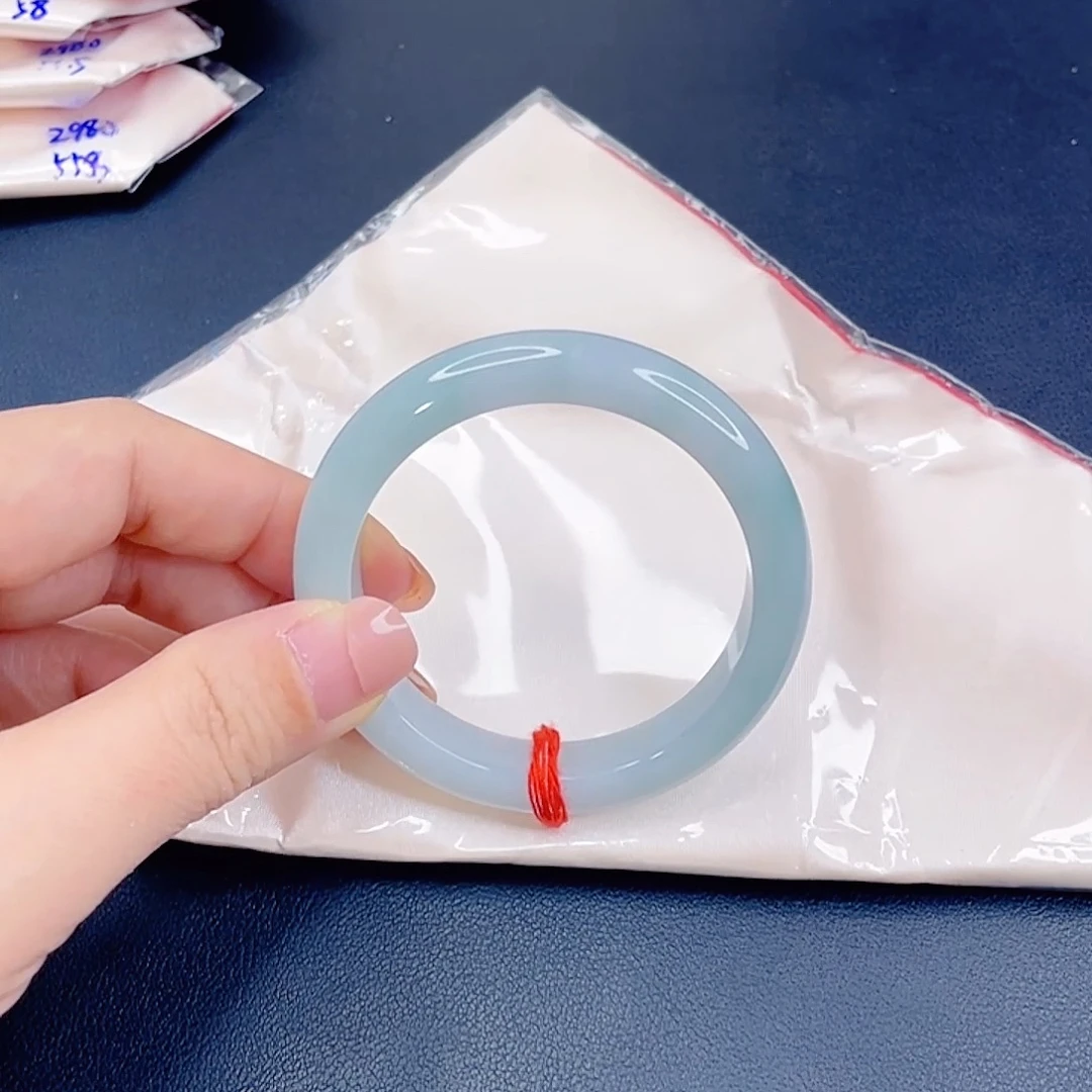 翡翠未镶嵌手镯冰胶绿手镯