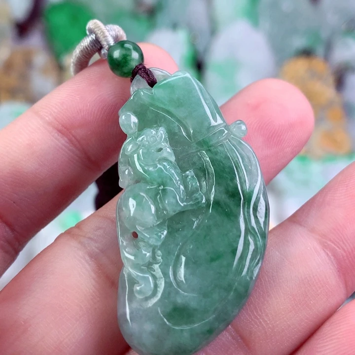 翡翠未镶嵌吊坠(不含链)