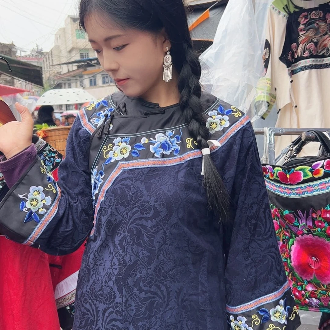 湘西苗族刺绣大花藏蓝色m